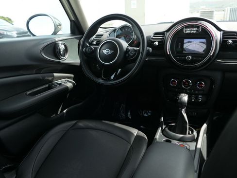 Used 2018 MINI Cooper Clubman FWD image 28
