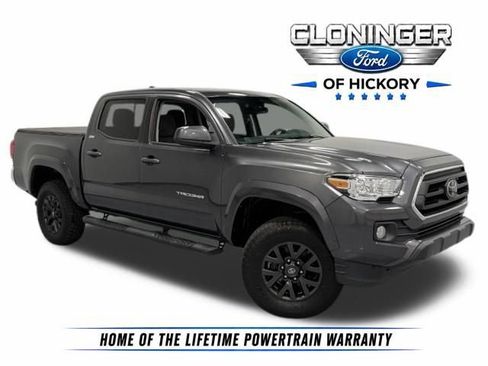 Used 2021 Toyota Tacoma SR5 RWD image 1