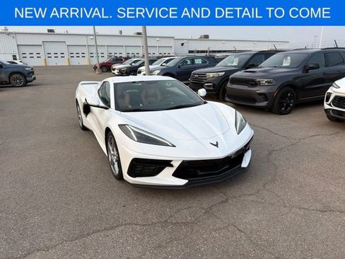 Used 2023 Chevrolet Corvette Stingray Preferred Conv w/ Z51 Performance Package RWD image 5
