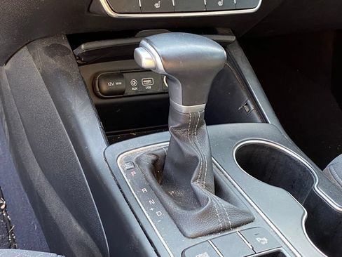 Used 2019 Kia Sorento S FWD image 11
