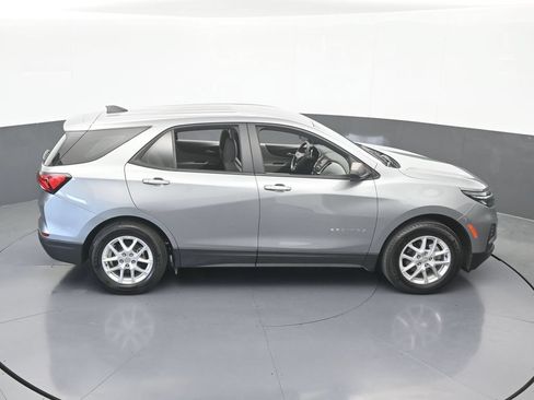 Used 2024 Chevrolet Equinox LS FWD image 47
