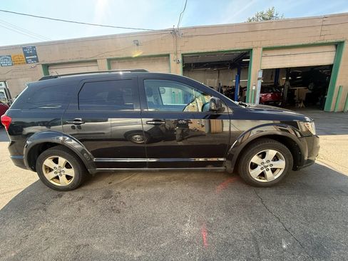 Used 2012 Dodge Journey SXT w/ Comfort/Convenience Group AWD/4WD image 3