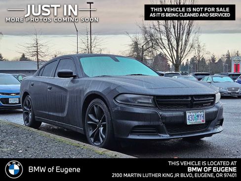 Used 2016 Dodge Charger SE w/ Blacktop Package image 1