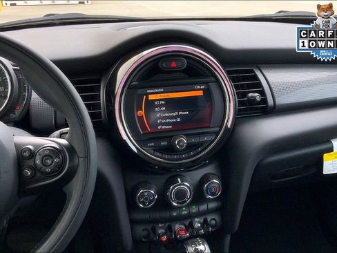 Used 2019 MINI Cooper 4-Door Hardtop image 6