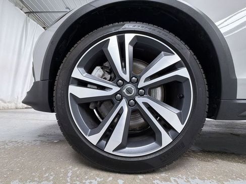 Used 2025 Volvo V60 B5 Cross Country Plus AWD/4WD image 8