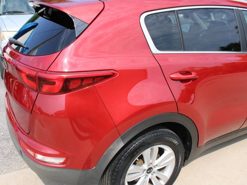 Used 2017 Kia Sportage LX w/ LX Popular Package AWD/4WD image 8