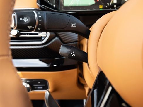 New 2026 Aston Martin V8 Vantage Convertible image 35