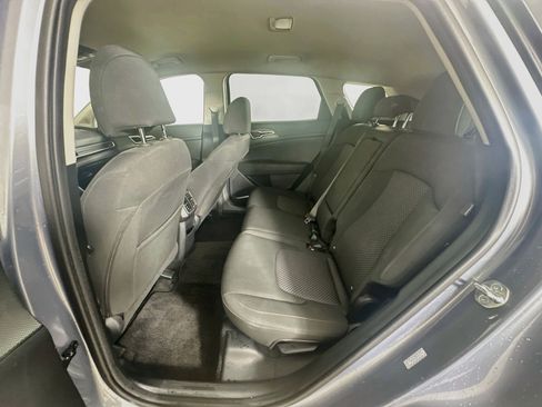 Used 2025 Kia Sportage LX FWD image 26
