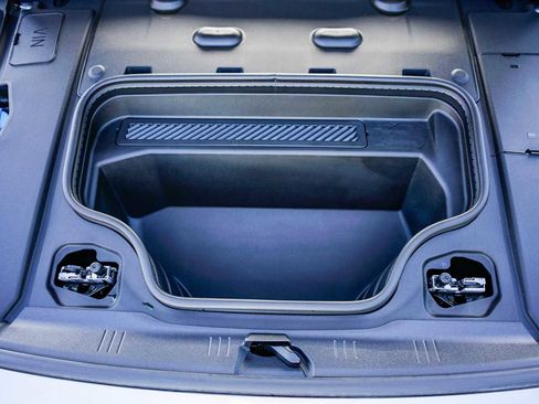 Certified 2025 Audi A6 e-tron Premium w/ Convenience Package image 25