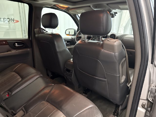 Used 2004 GMC Envoy XL SLT w/ 1SD Preferred Equipment Group AWD/4WD image 30