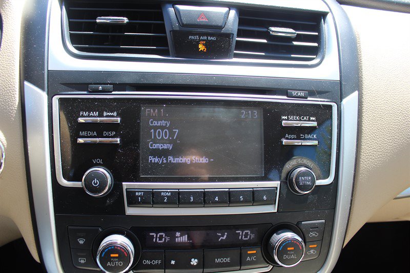 Used 2016 Nissan Altima 2.5 SV FWD image 9