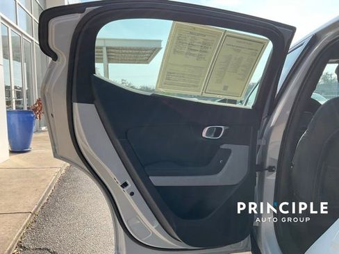 Used 2022 Polestar Polestar 2 Long Range Dual Motor w/ Plus Package image 20