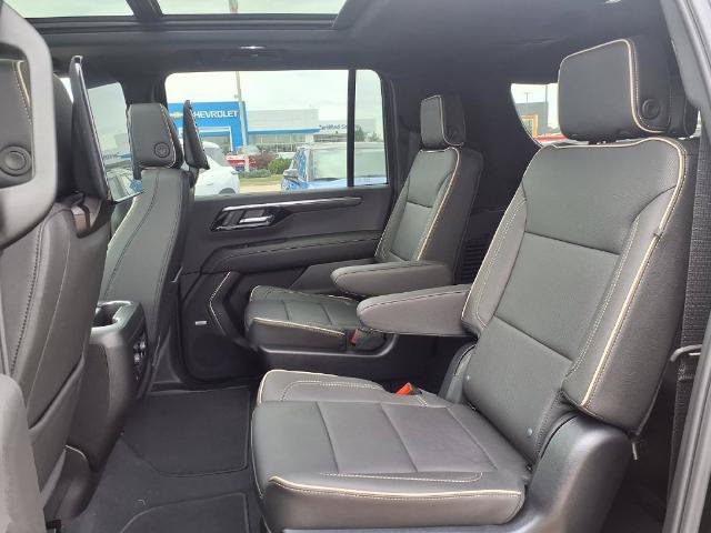 New 2026 Chevrolet Suburban Premier AWD/4WD image 14