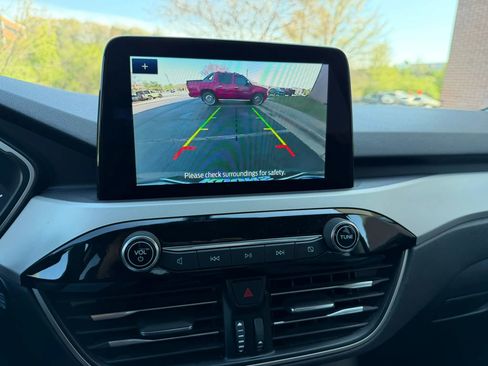 Used 2022 Ford Escape SE w/ Convenience Package image 10