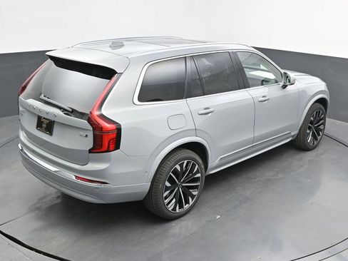 New 2026 Volvo XC90 B6 Ultra image 37