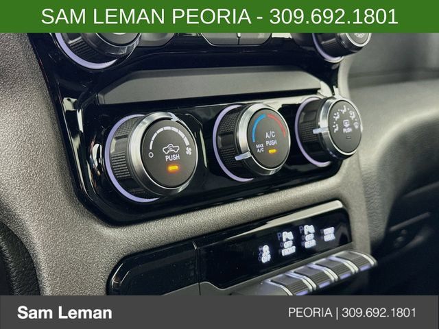 New 2026 RAM 1500 Express AWD/4WD image 15