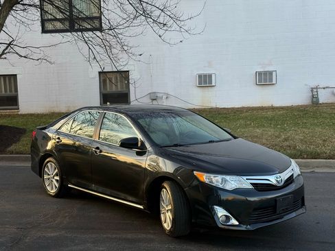 Used 2012 Toyota Camry XLE image 3