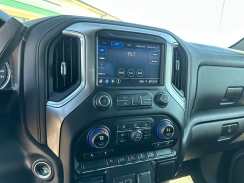 Used 2021 Chevrolet Silverado 1500 RST w/ Z71 Off-Road Package image 16