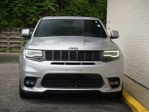Used 2021 Jeep Grand Cherokee High Altitude AWD/4WD image 10