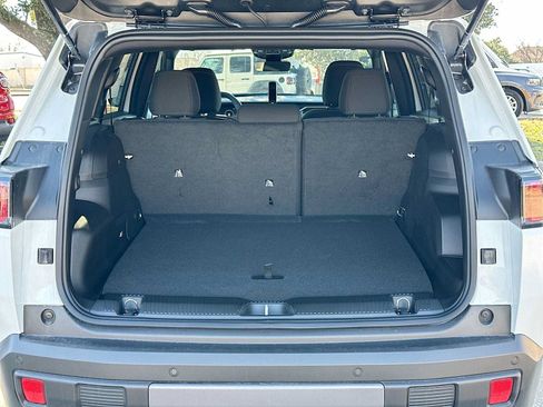 New 2026 Jeep Cherokee Laredo AWD/4WD image 28