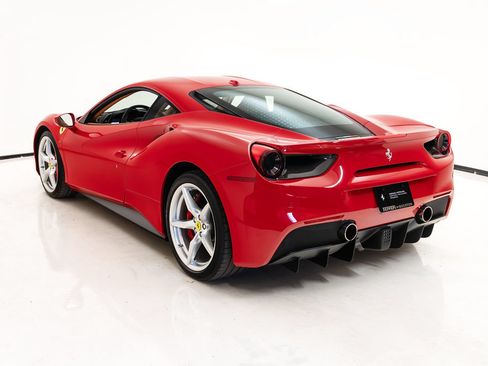 Certified 2017 Ferrari 488 GTB RWD image 2
