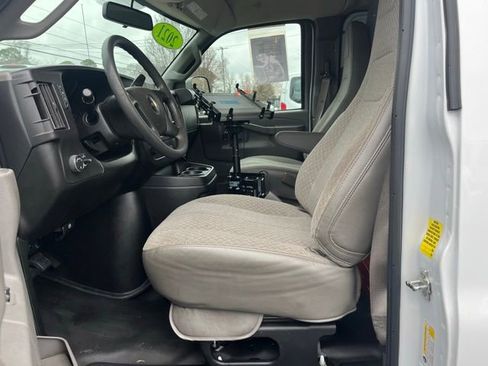 Used 2021 Chevrolet Express 2500 image 11