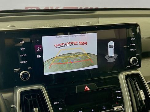 Used 2022 Kia Sorento SX image 19