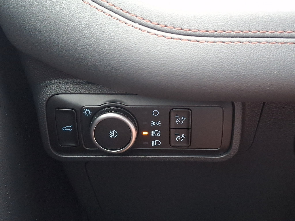 New 2026 Ford Explorer Active w/ Active Comfort Package AWD/4WD image 15