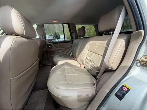 Used 2004 Jeep Grand Cherokee Limited w/ Up-Country Suspension Group AWD/4WD image 25
