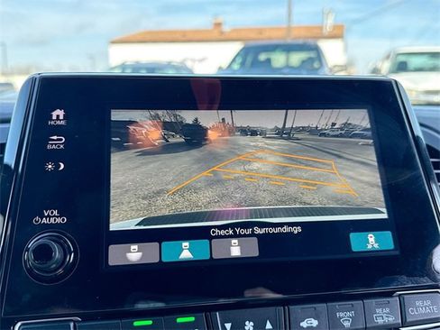 Used 2023 Honda Odyssey Sport image 17