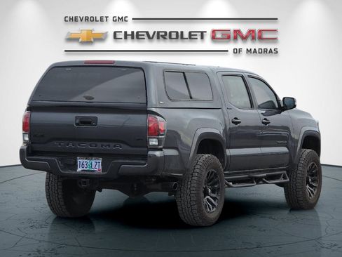 Used 2023 Toyota Tacoma Limited image 3