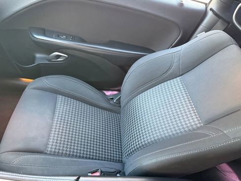 Used 2019 Dodge Challenger SXT w/ Blacktop Package image 14