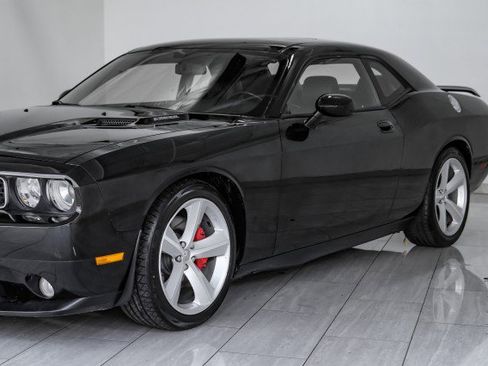 Used 2009 Dodge Challenger SRT8 w/ SRT Option Group II RWD image 53