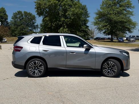 New 2026 BMW X3 xDrive30i w/ Premium Package AWD/4WD image 7