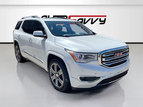Used 2017 GMC Acadia Denali w/ Technology Package AWD/4WD image 1