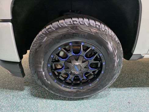 Used 2019 Chevrolet Silverado 1500 Custom w/ Custom Convenience Package image 12