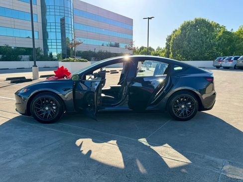 Used 2025 Tesla Model 3 Long Range RWD image 47
