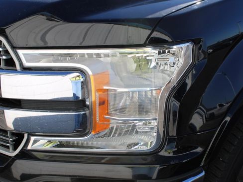 Used 2018 Ford F150 Lariat w/ Equipment Group 501A Mid image 11