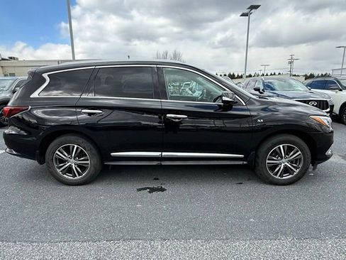 Used 2019 INFINITI QX60 Luxe w/ Essential Package image 15
