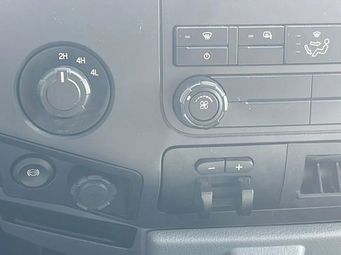 Used 2015 Ford F350 XL w/ Power Equipment Group image 19