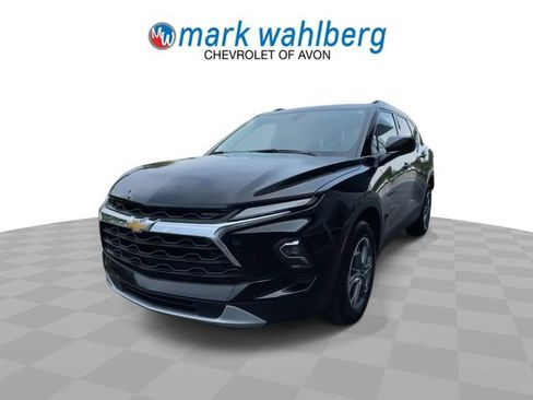 Certified 2023 Chevrolet Blazer LT w/ Convenience Package AWD/4WD image 3
