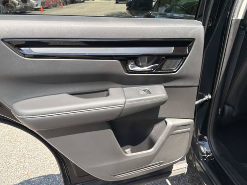 Used 2024 Honda CR-V EX-L image 11