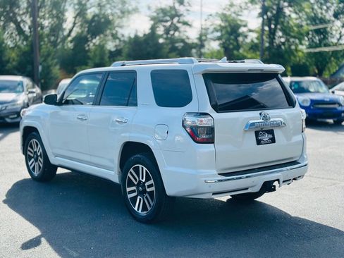Used 2015 Toyota 4Runner Limited AWD/4WD image 5
