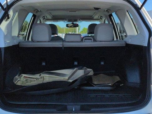 Used 2015 Subaru Forester 2.5i Limited w/ Popular Package #2 AWD/4WD image 18