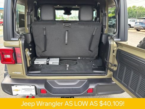 Used 2025 Jeep Wrangler Rubicon w/ Safety Group AWD/4WD image 22