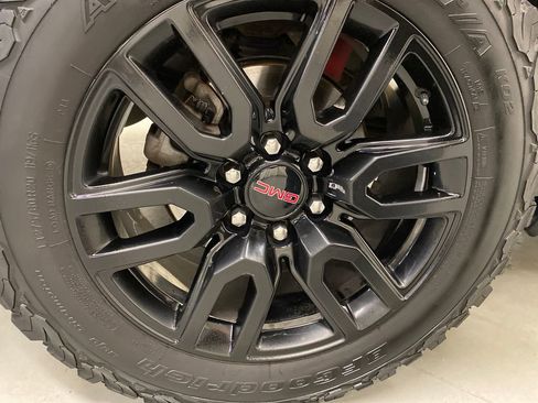 Used 2021 GMC Sierra 1500 Elevation w/ Preferred Package image 24