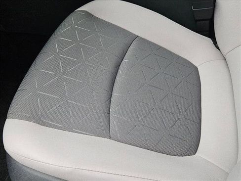 New 2025 Toyota RAV4 XLE image 4