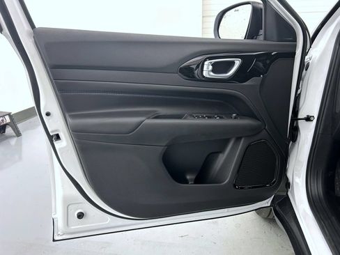 New 2026 Jeep Compass Limited AWD/4WD image 9