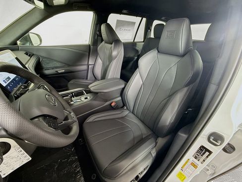 New 2026 Lexus TX 500h AWD image 16