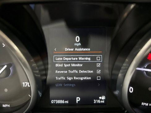 Used 2016 Land Rover Range Rover Sport HSE image 71